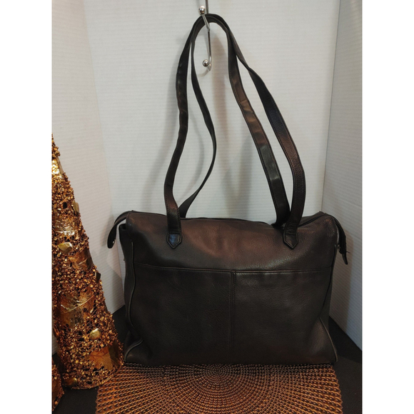 G.H Bass & Co. Madison Zip Leather Tote - Picture 3 of 6